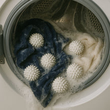 Lade das Bild in den Galerie-Viewer, FaltenFrei Bälle - damit Sie nie wieder Bügeln müssen