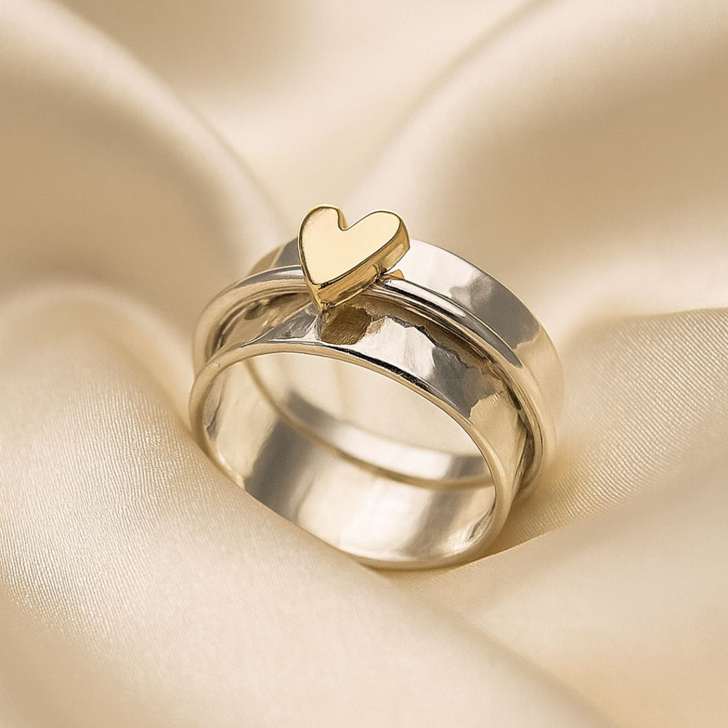 Vintage-Ring – Herzgold trifft Silberglanz