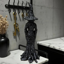 Lade das Bild in den Galerie-Viewer, SchattenHexe Statue
