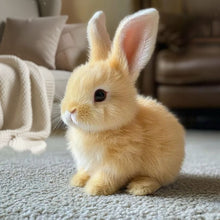 Lade das Bild in den Galerie-Viewer, HoppelHase – Lebensechter Kuschel-Hase, der Kinderaugen strahlen lässt
